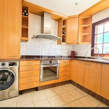 Villa Luxury 4 Bed Central Playa Blanca
