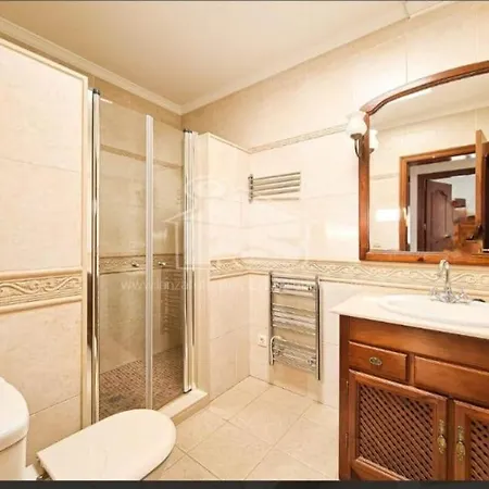 Luxury 4 Bed Central Playa Blanca